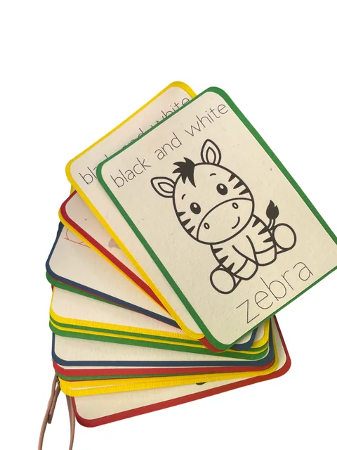Serie di carte illustrate a colori con disegni e parole